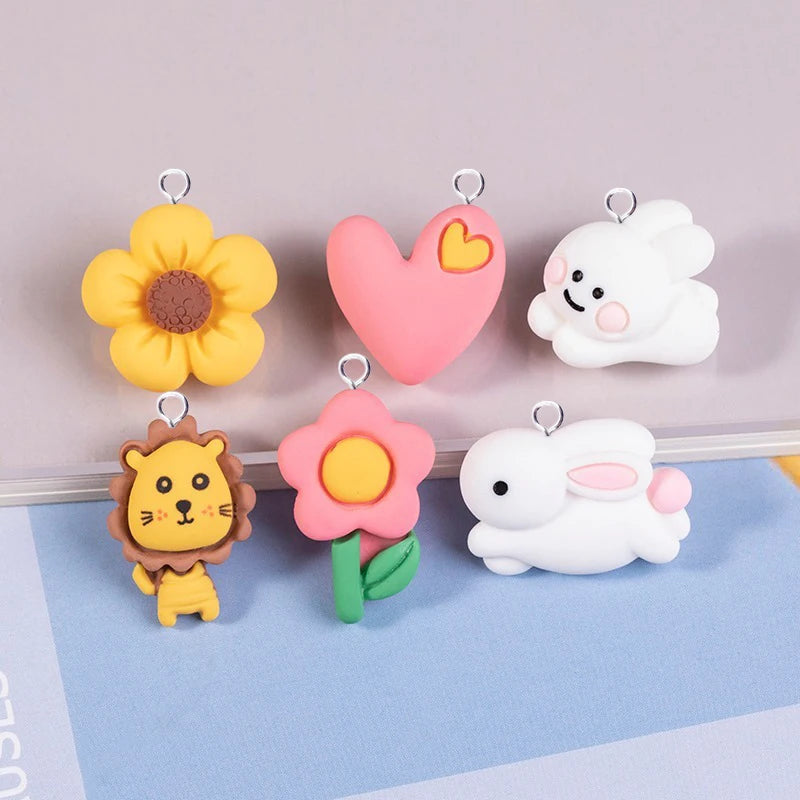 10Pcs Cartoon Animal Lion Rabbit Hearts Flowers Charms