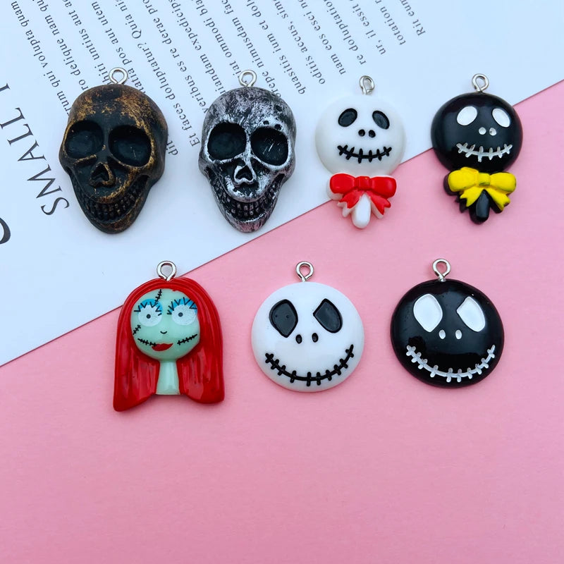 10pcs Resin Flatback Halloween Skull Charm Pendant for Keychain, Earring, Scrapbooking, Jewelry DIY Making, Necklace