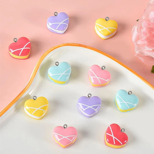 10Pcs Cartoon Love Heart Macarons Resin