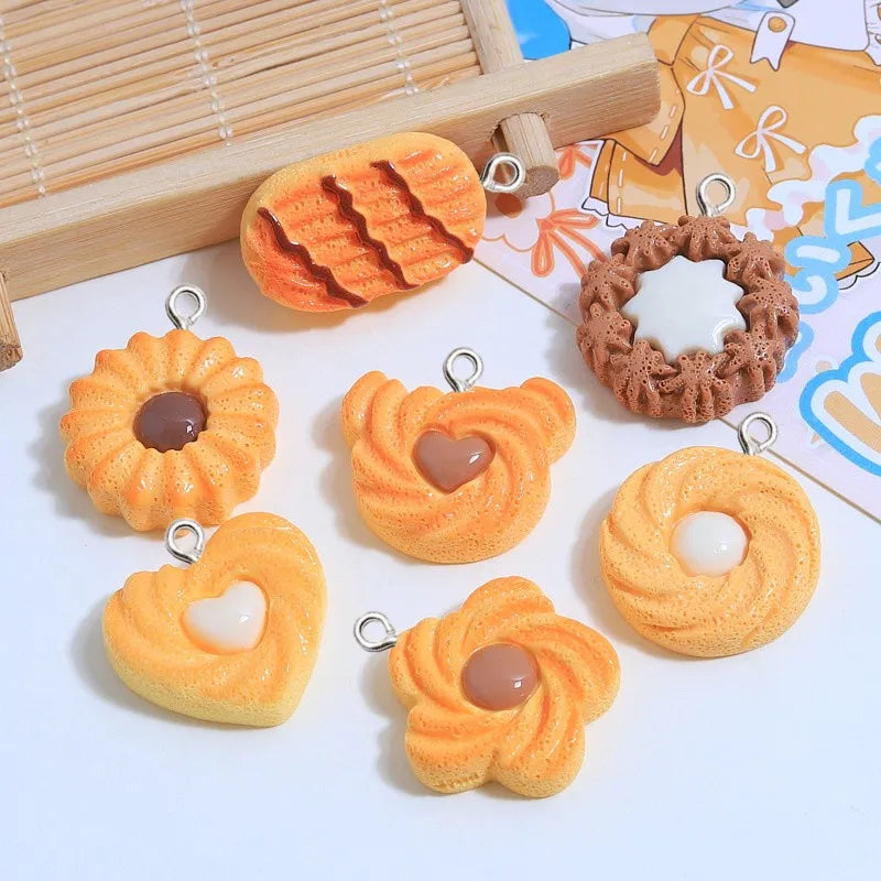 10Pcs Cartoon Flower Love Heart Biscuit Resin Charms