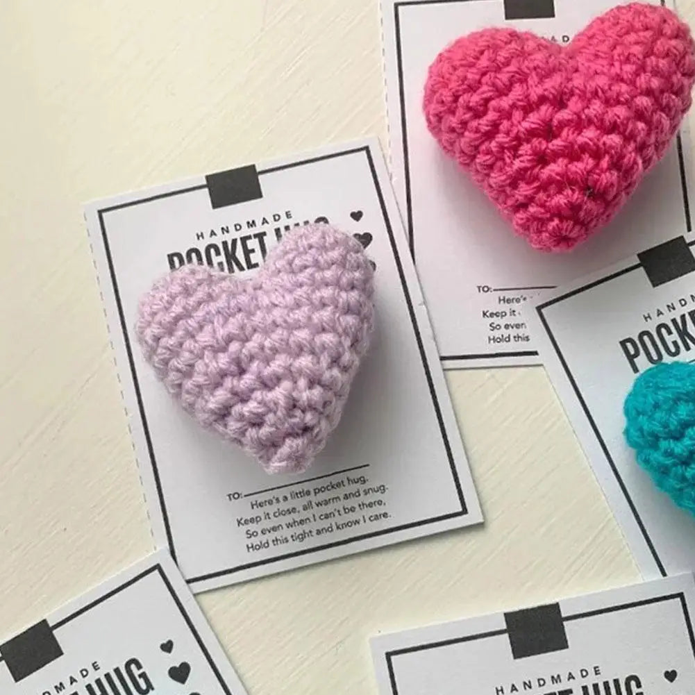 Crocheted Heart Pocket Hug Greeting Card Knitted Heart Keepsake Ornament Workmanship Encouragement Gift Cute Knitted