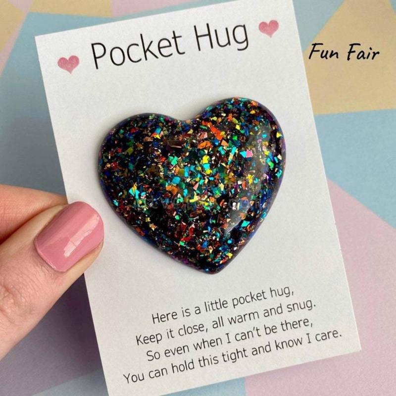 Pocket Hug Heart with Greeting Cards, Mini Heart Pocket Hug Decoration, Carry Heartwarming Message to Hug Whoever