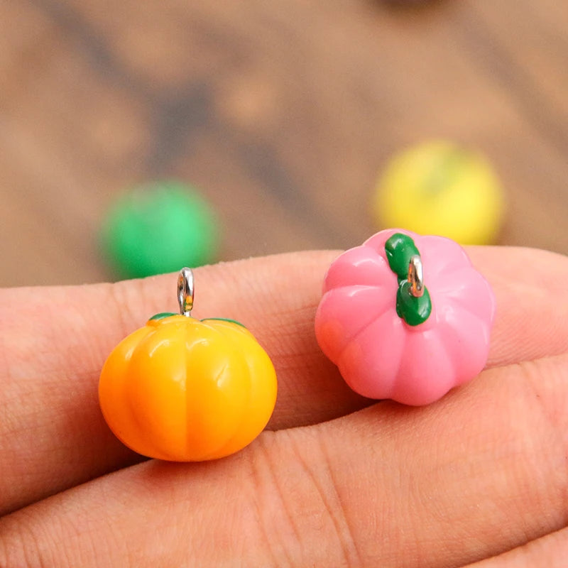 10Pcs 17X17MM Cute 7 Color Halloween Pumpkin Charms