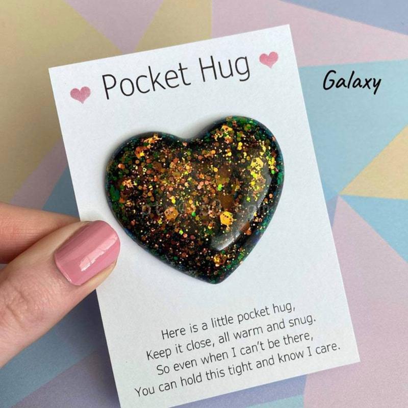 Pocket Hug Heart with Greeting Cards, Mini Heart Pocket Hug Decoration, Carry Heartwarming Message to Hug Whoever