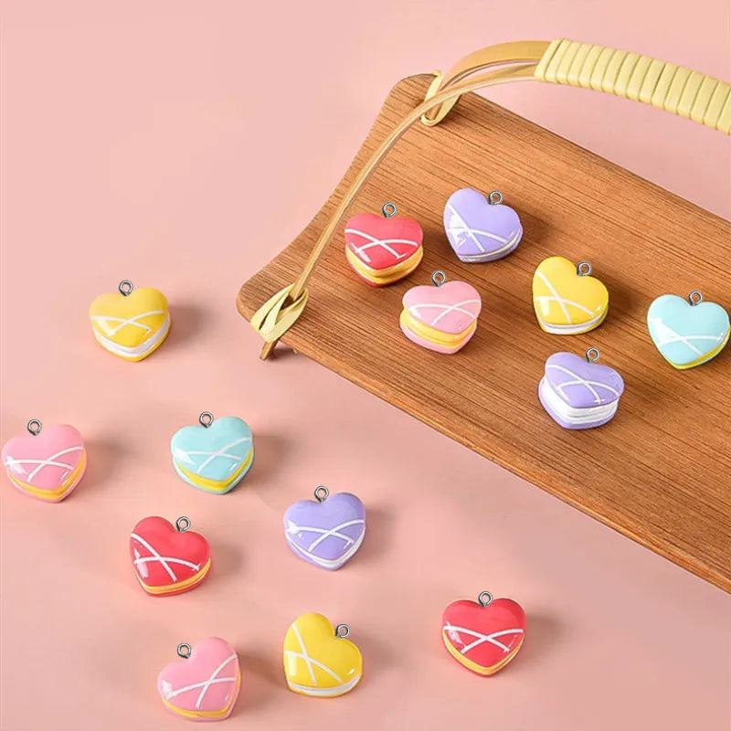 10Pcs Cartoon Love Heart Macarons Resin