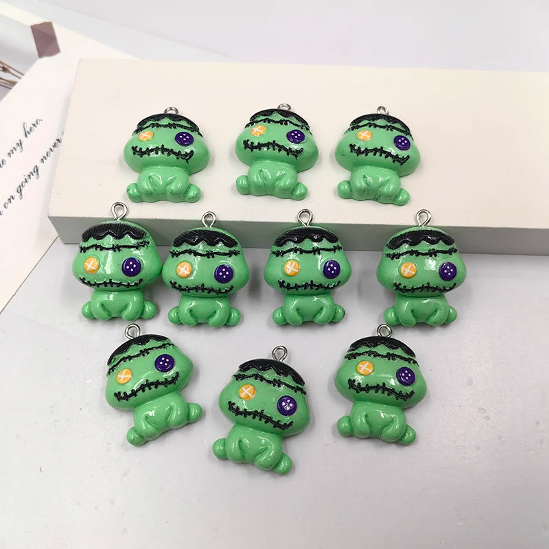 10pcs Festival Halloween Green Monster Charms